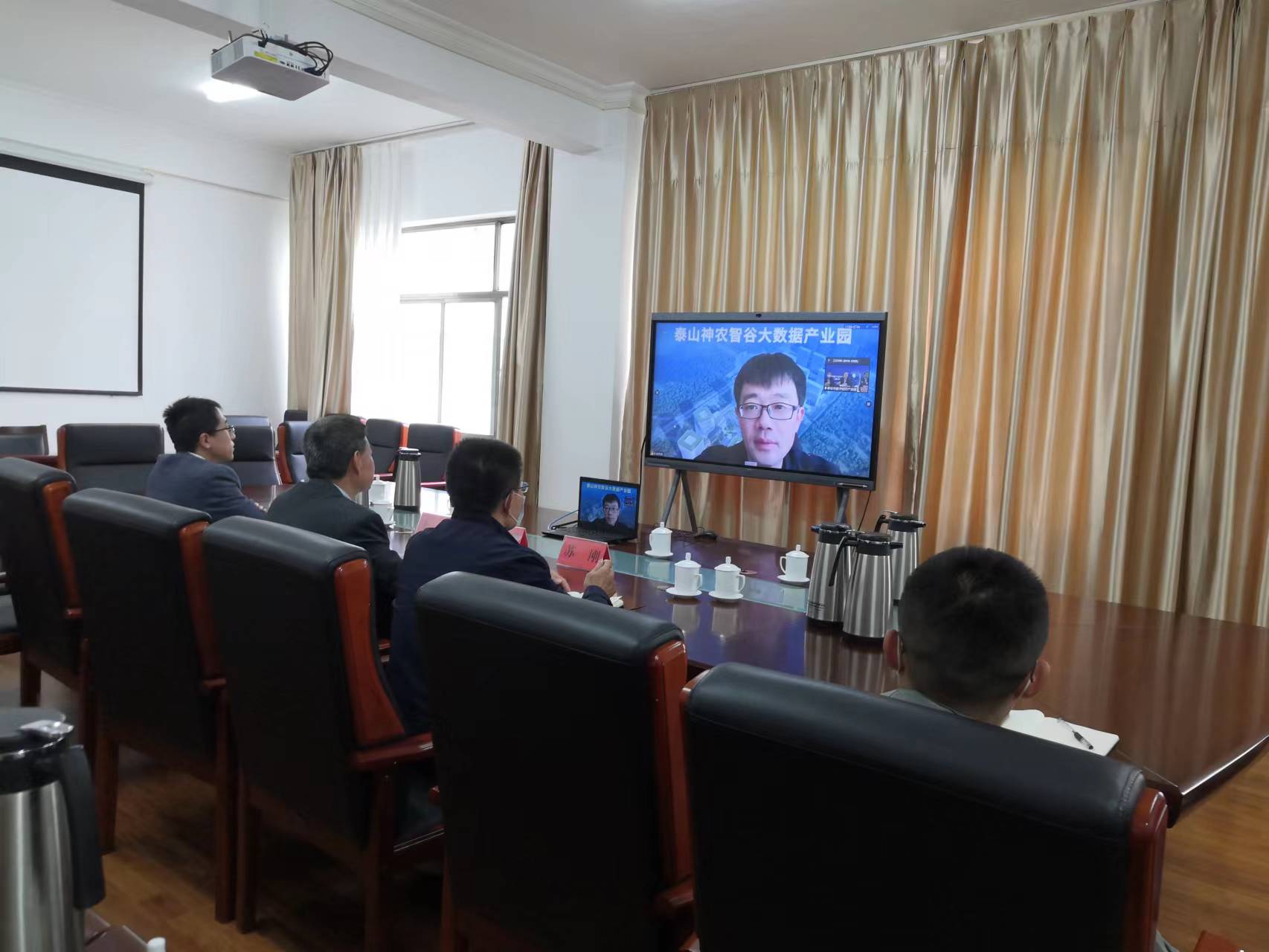 2af2b937b1e6acb6f69e27e2cc3ef44